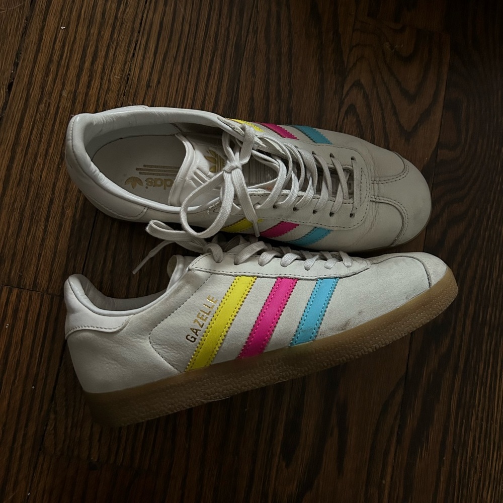Rare Adidas Sambas in Bright Stripes, size EU 38